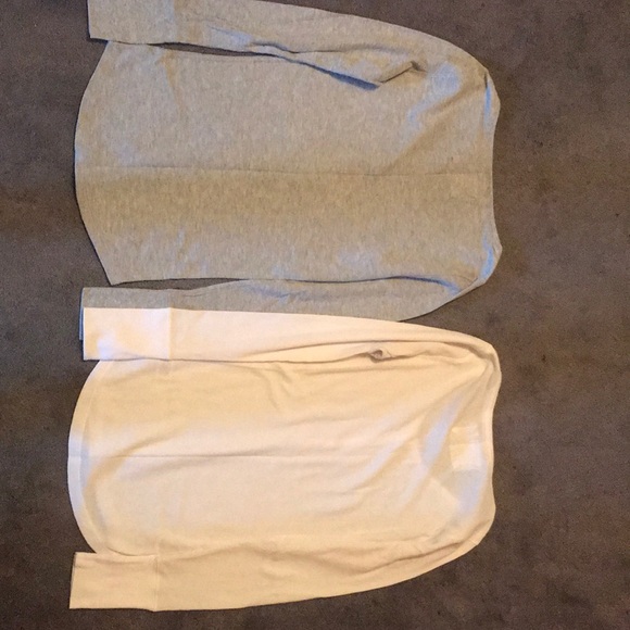 Aeropostale Long Sleeves - Picture 2 of 2